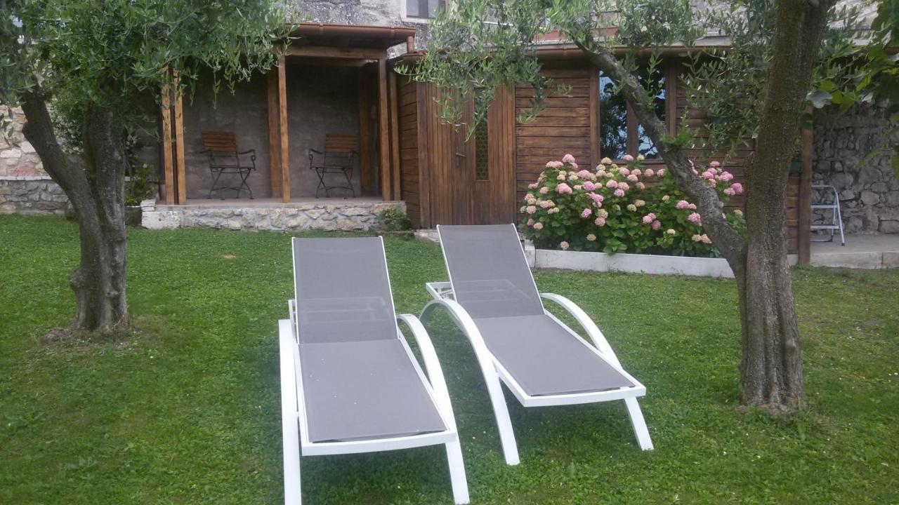 B&B Da Paolo Con Vista Lago Di Garda サン・ゼーノ・ディ・モンターニャ エクステリア 写真