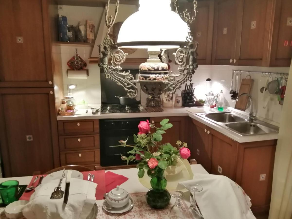 B&B Da Paolo Con Vista Lago Di Garda サン・ゼーノ・ディ・モンターニャ エクステリア 写真