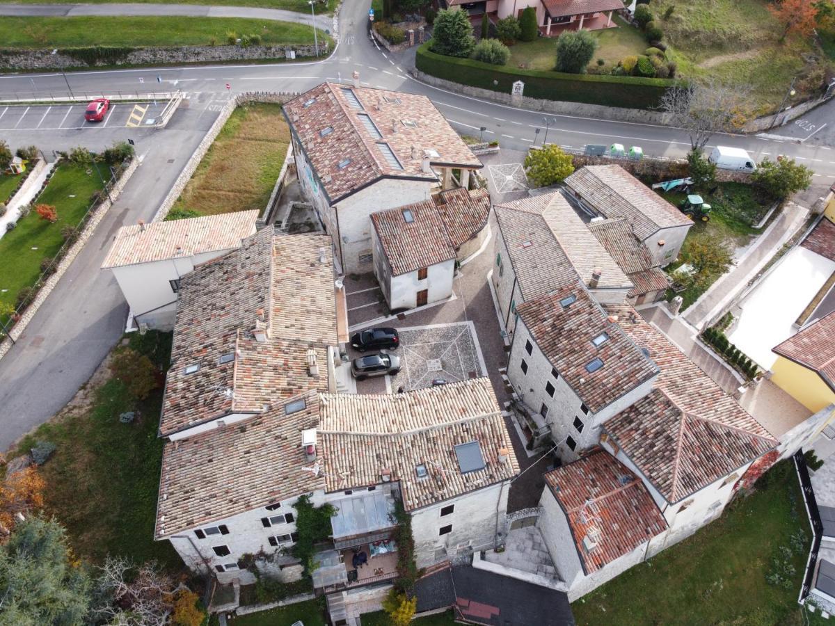 B&B Da Paolo Con Vista Lago Di Garda サン・ゼーノ・ディ・モンターニャ エクステリア 写真