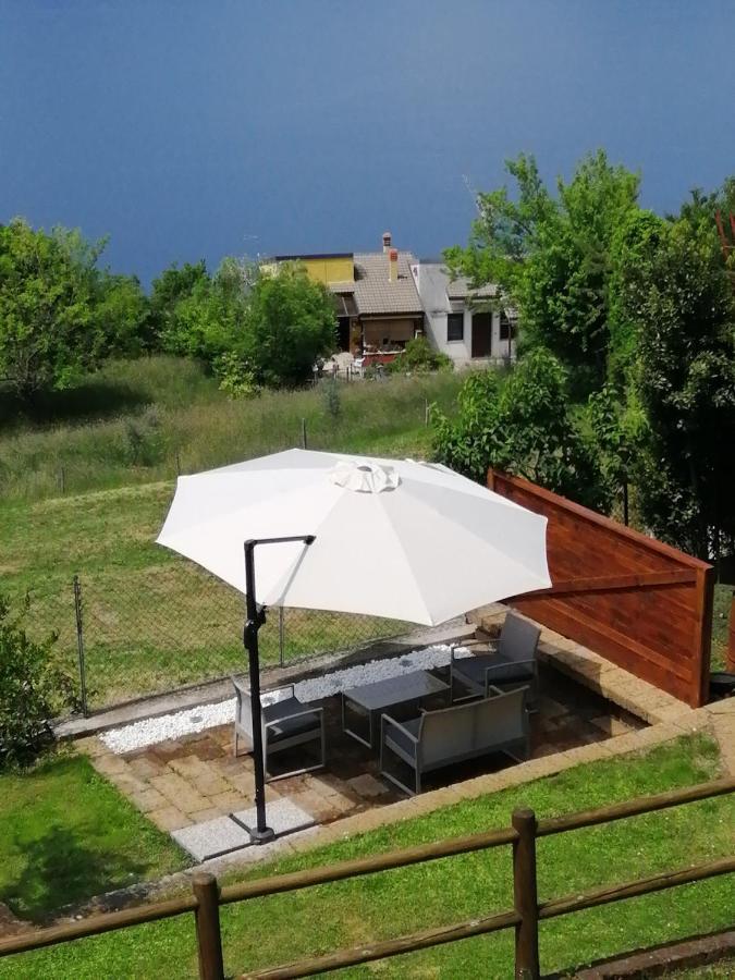 B&B Da Paolo Con Vista Lago Di Garda サン・ゼーノ・ディ・モンターニャ エクステリア 写真