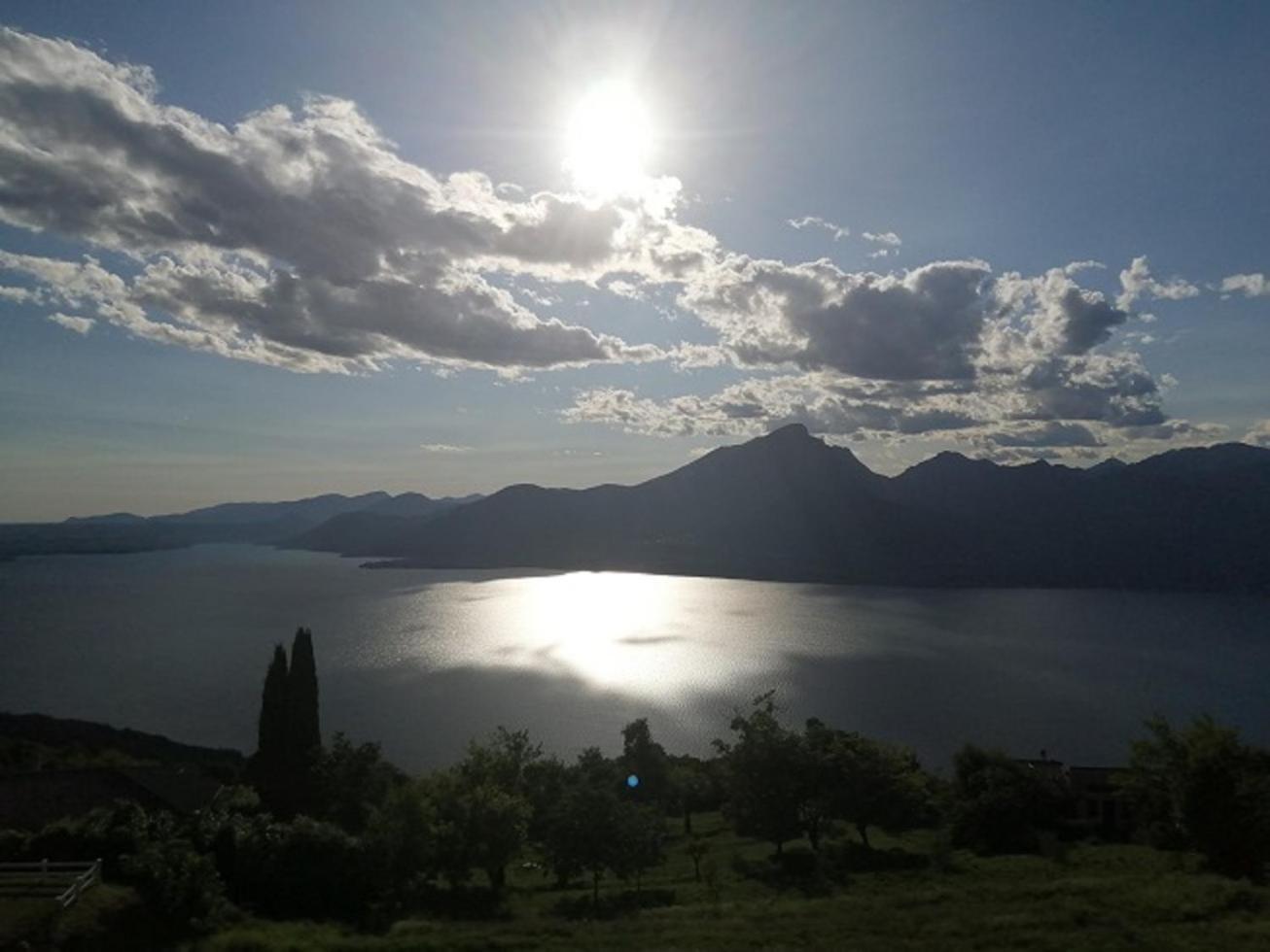 B&B Da Paolo Con Vista Lago Di Garda サン・ゼーノ・ディ・モンターニャ エクステリア 写真