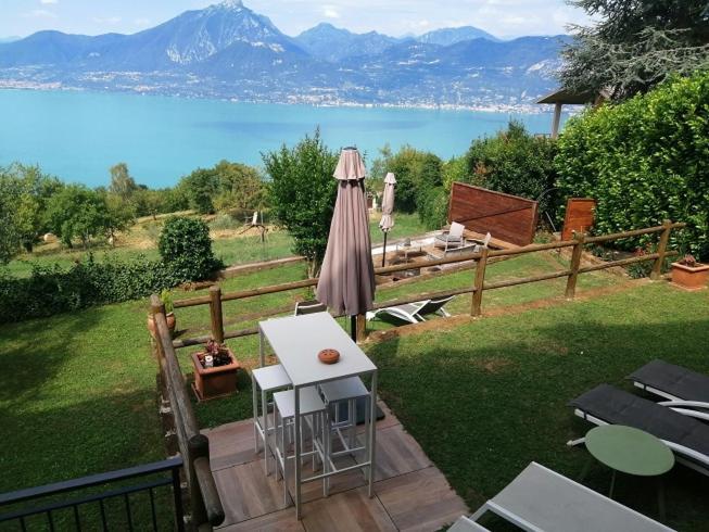 B&B Da Paolo Con Vista Lago Di Garda サン・ゼーノ・ディ・モンターニャ エクステリア 写真