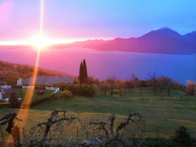 B&B Da Paolo Con Vista Lago Di Garda サン・ゼーノ・ディ・モンターニャ エクステリア 写真