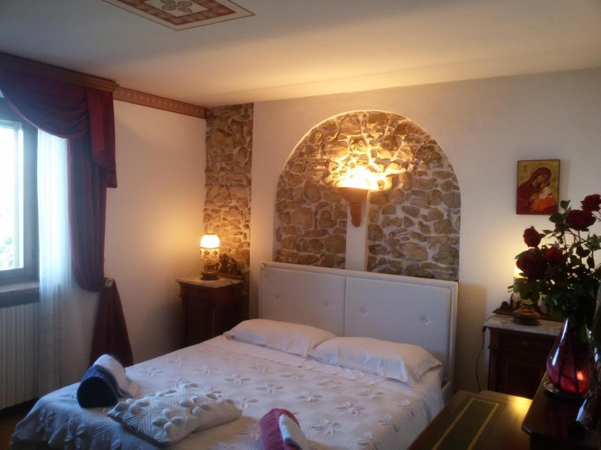 B&B Da Paolo Con Vista Lago Di Garda サン・ゼーノ・ディ・モンターニャ エクステリア 写真